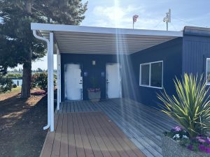 V Pan Cover With Smooth White Finish In Everett